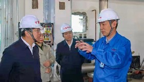 中衛(wèi)市市委常委、副市長崔昆蒞臨公司進行調(diào)研工作