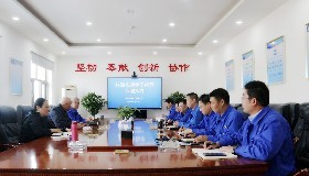 集團(tuán)領(lǐng)導(dǎo)楊振華、范德芳一行蒞臨公司調(diào)研指導(dǎo)