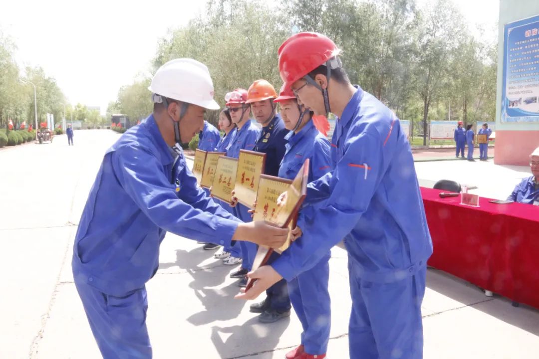 1716015449369986.jpg b96900b8222b53dc08b39b447c71e24f.jpg